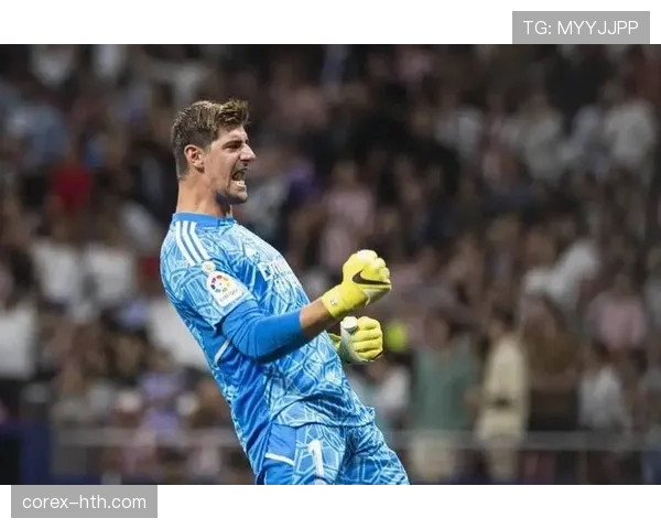 库尔图瓦三夺萨莫拉奖与门将冲击金球奖的上限分析