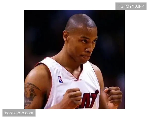 卡隆·巴特勒无球跑动制造空位，提升球队外线火力